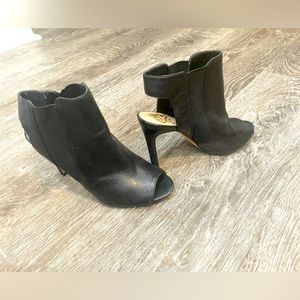 Vince Camuto open toe heels (sandals)